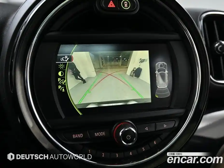 Mini Countryman 2018 2.0 Автомат в Москве № 189593, фото 15