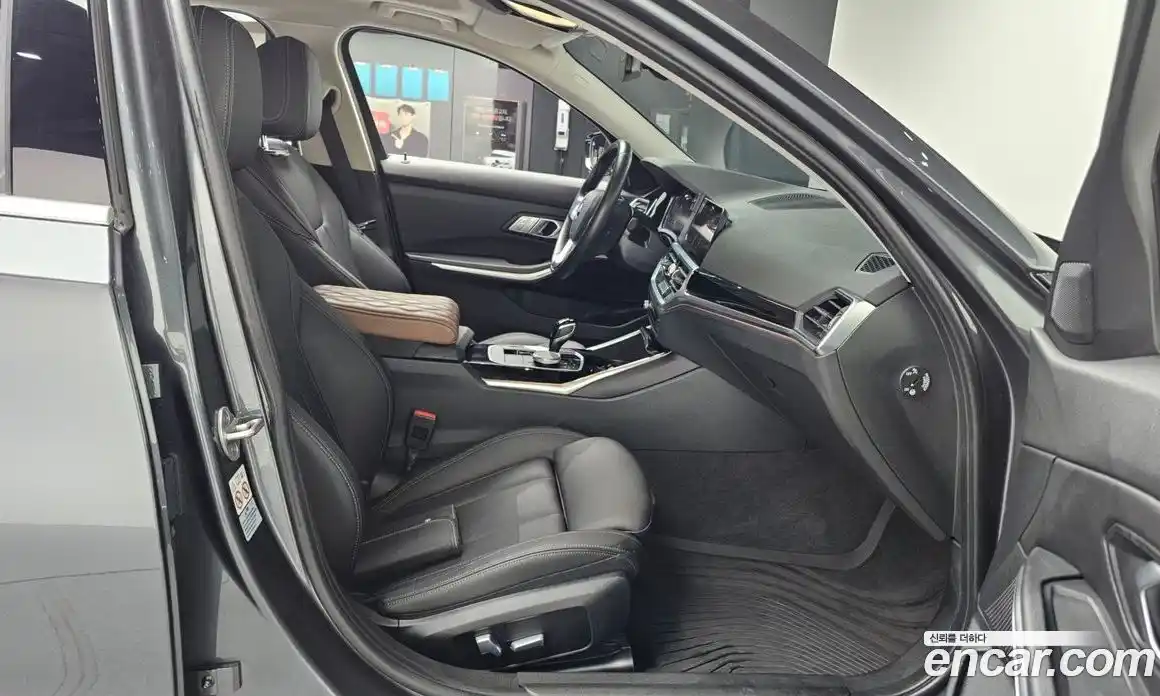 BMW 3-Series 2022 2.0 Автомат в Москве № 191363, фото 3