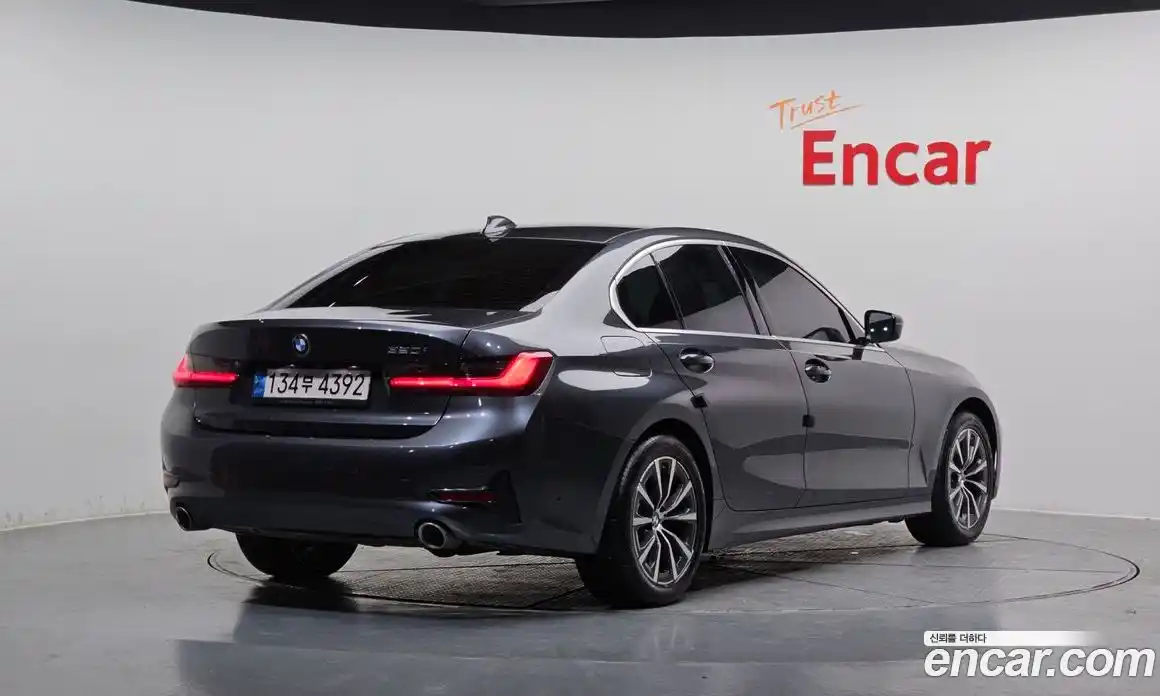 BMW 3-Series 2022 2.0 Автомат в Москве № 191363, фото 9