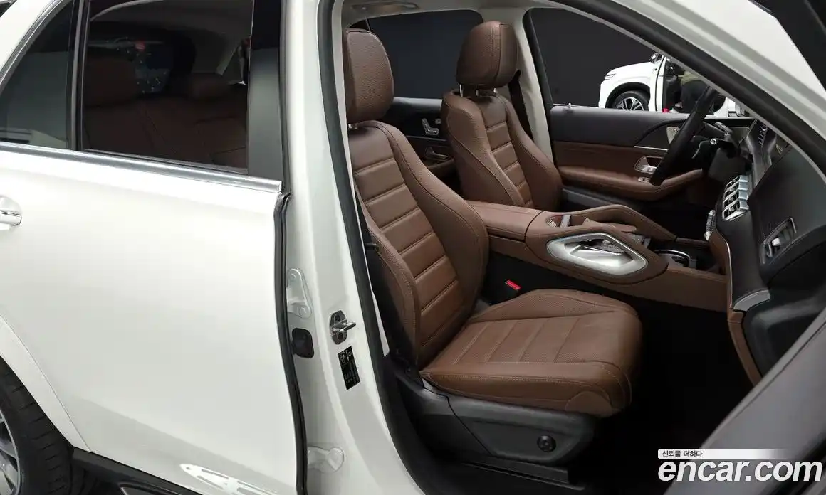 Mercedes-Benz GLE-Class 2025 3.0 Автомат в Москве № 193842, фото 10