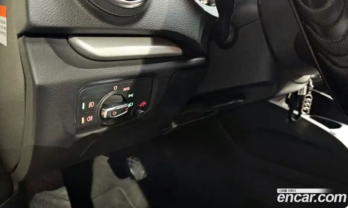 Audi A3 2015 1.6 Автомат в Москве № 194077, фото 14