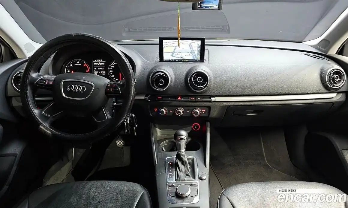 Audi A3 2015 1.6 Автомат в Москве № 194077, фото 8