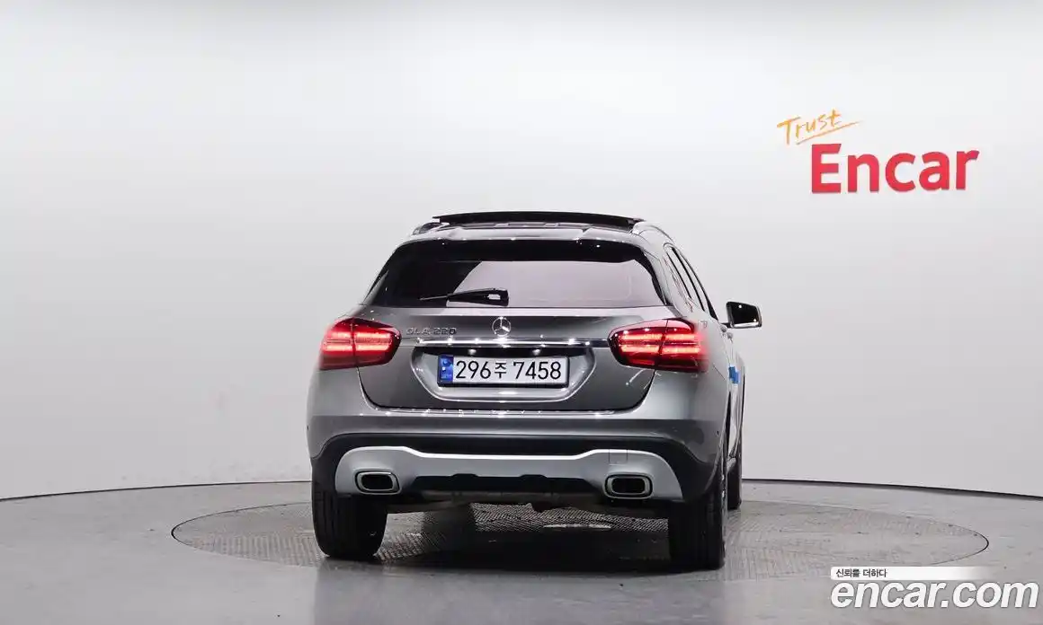 Mercedes-Benz GLA-Class 2019 2.0 Автомат в Москве № 195213, фото 6