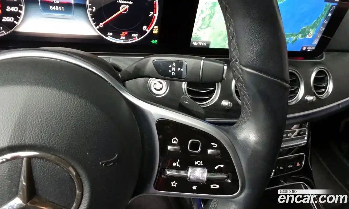 Mercedes-Benz E-Class 2019 2.0 Автомат в Москве № 195267, фото 13