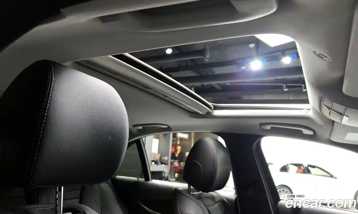 Mercedes-Benz E-Class 2019 2.0 Автомат в Москве № 195267, фото 4