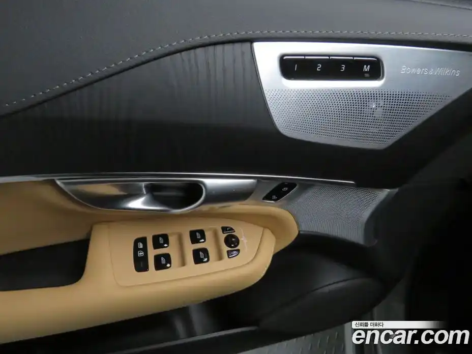 Volvo XC90 2024 2.0 Автомат в Москве № 195829, фото 12