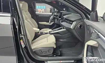 Audi A3 2023 2.0 Автомат в Москве № 196067, миниатюра 3