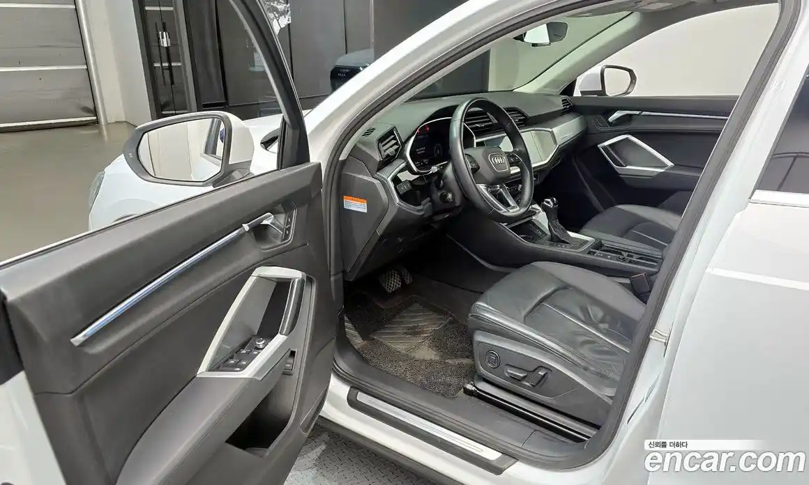 Audi Q3 2020 2.0 Автомат в Москве № 196343, фото 19