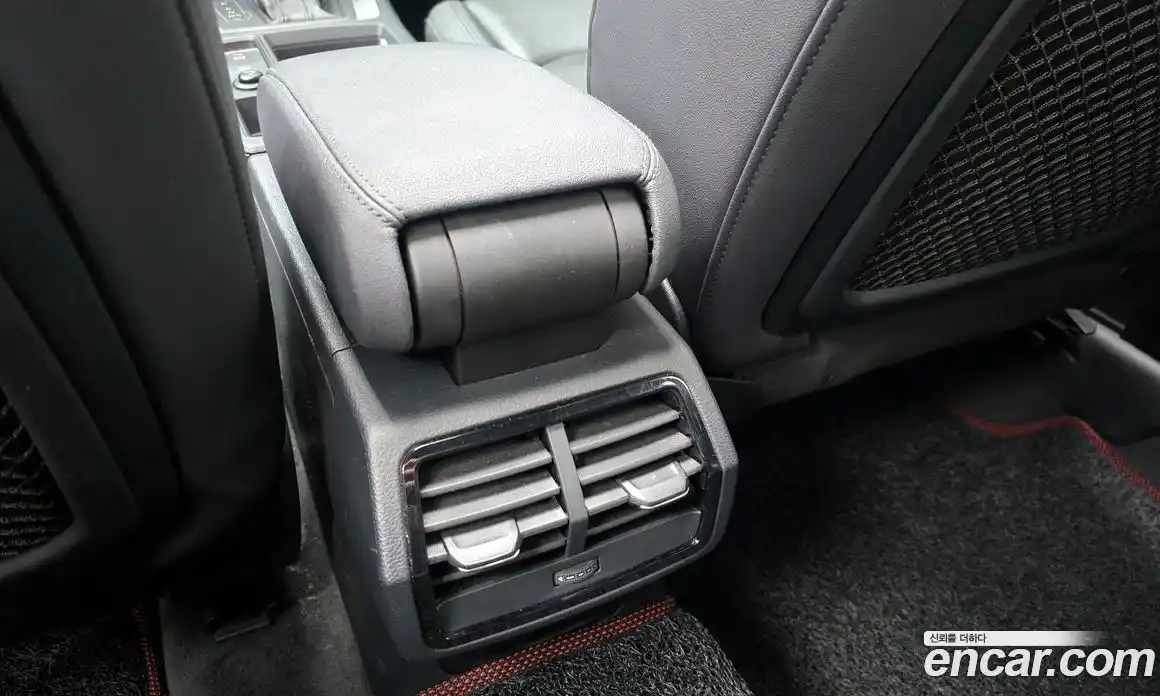 Audi Q3 2020 2.0 Автомат в Москве № 196343, фото 3