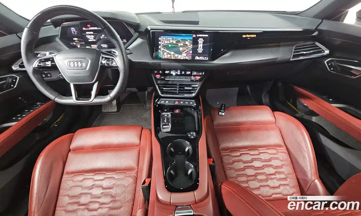 Audi e-tron GT 2022 0.1 Автомат в Москве № 196634, фото 16