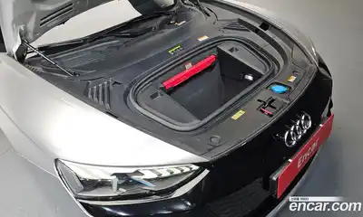 Audi e-tron GT 2022 0.1 Автомат в Москве № 196634, миниатюра 5