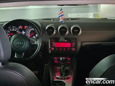 Audi TT 2010 2.0 Автомат в Москве № 196797, миниатюра 11