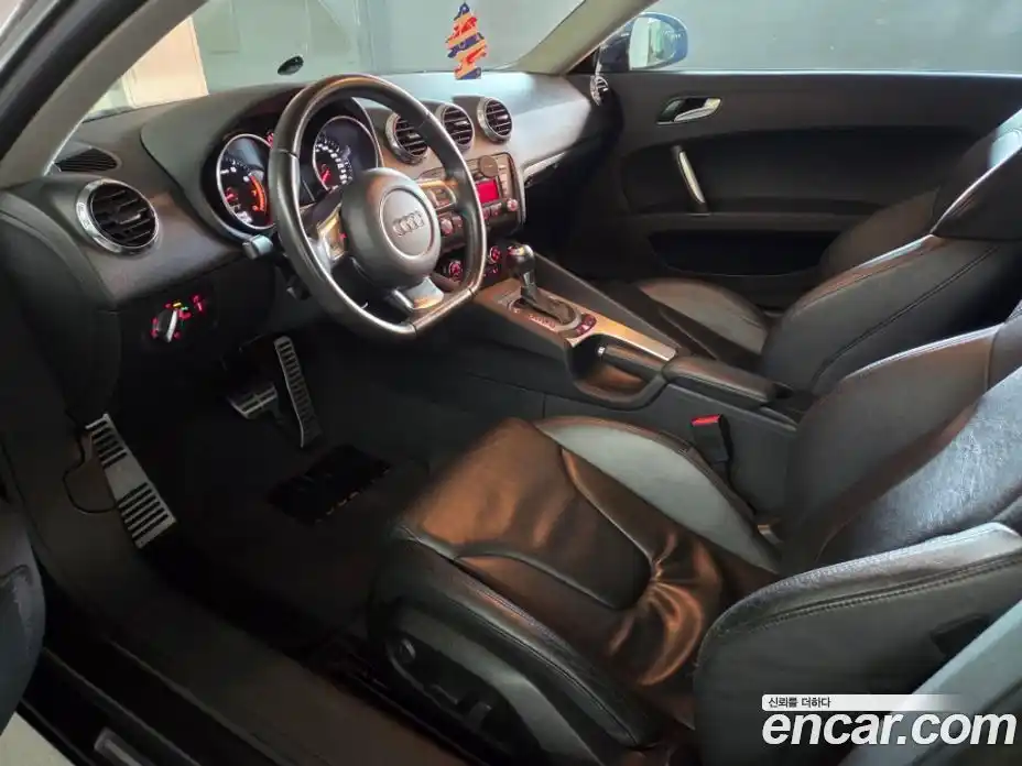 Audi TT 2010 2.0 Автомат в Москве № 196797, фото 14