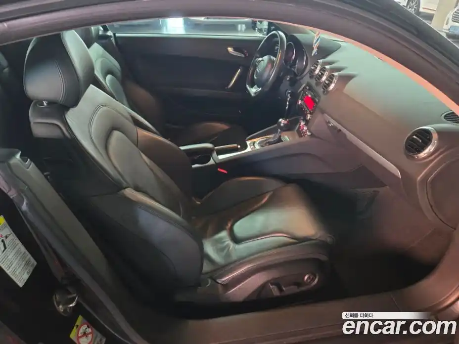 Audi TT 2010 2.0 Автомат в Москве № 196797, фото 15