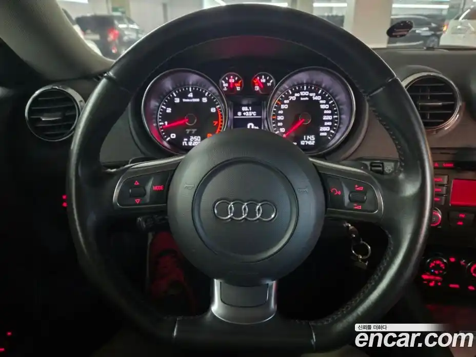 Audi TT 2010 2.0 Автомат в Москве № 196797, фото 16