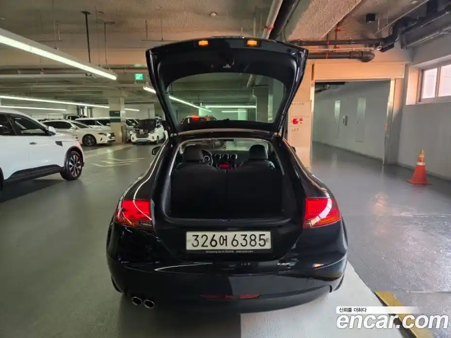 Audi TT 2010 2.0 Автомат в Москве № 196797, фото 6