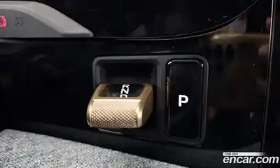 Porsche Taycan, 2023