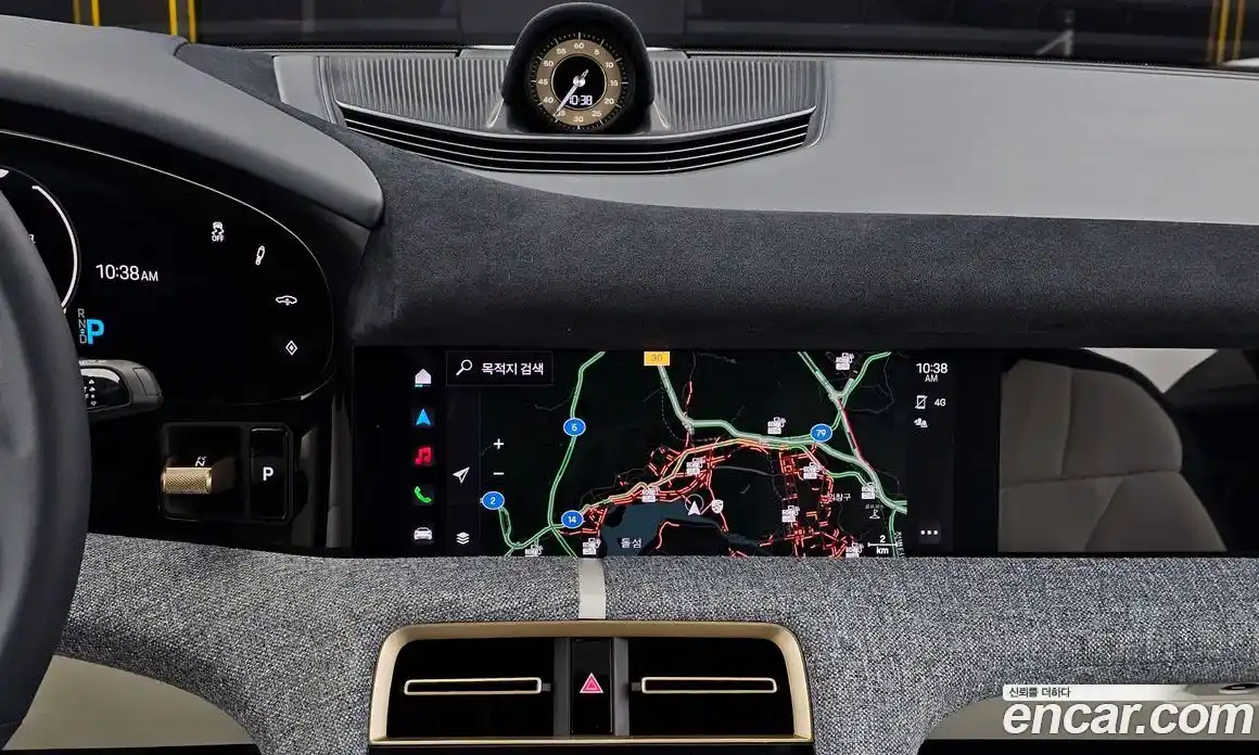 Porsche Taycan 2023 0.1 Автомат в Москве № 197257, фото 17