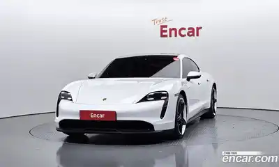 Porsche Taycan 2023 0.1 Автомат в Москве № 197257, миниатюра 9