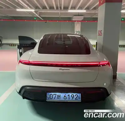 Porsche Taycan 2022 1.0 Автомат в Москве № 197928, миниатюра 4