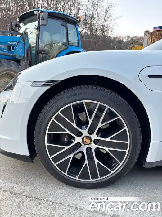 Porsche Taycan 2022 1.0 Автомат в Москве № 197928, фото 5