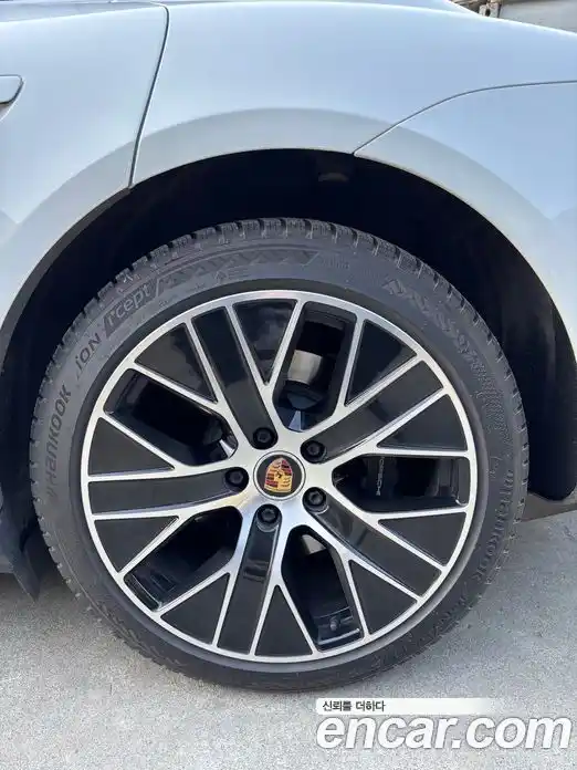 Porsche Taycan 2022 1.0 Автомат в Москве № 197928, фото 8