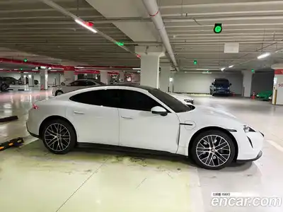 Porsche Taycan 2022 1.0 Автомат в Москве № 197928, миниатюра 10