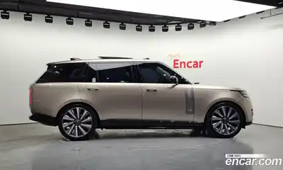 Land Rover Range-Rover 2025 4.4 Автомат в Москве № 198092, миниатюра 6