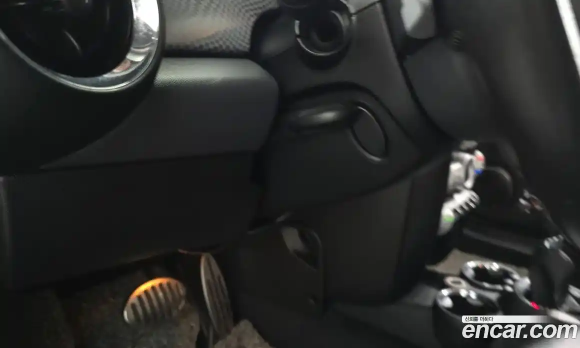 Mini Clubman 2010 1.6 Автомат в Москве № 198429, фото 15