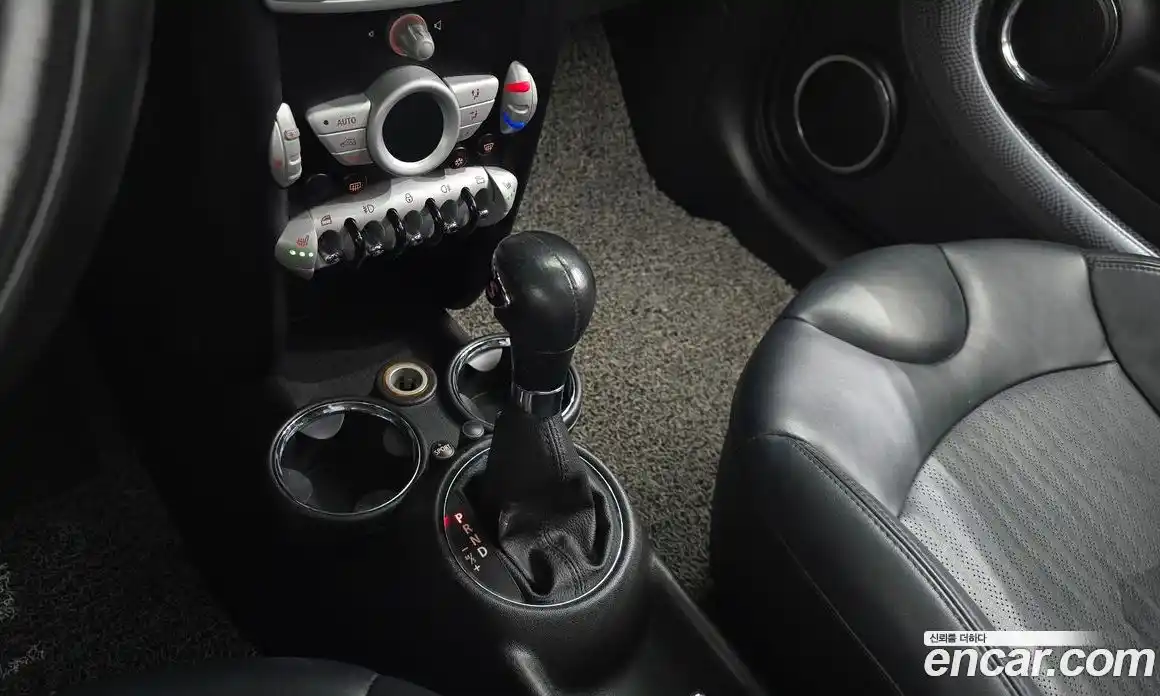 Mini Clubman 2010 1.6 Автомат в Москве № 198429, фото 20