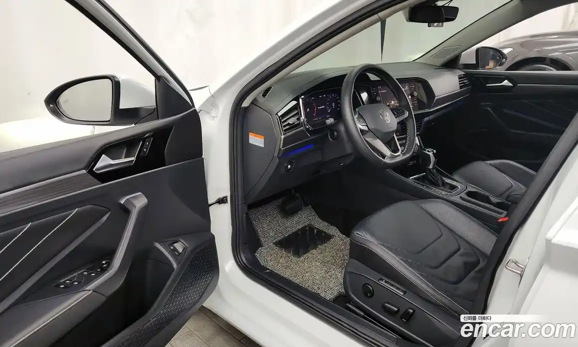 Volkswagen Jetta 2023 1.5 Автомат в Москве № 199003, фото 15