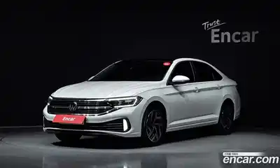 Volkswagen Jetta 2023 1.5 Автомат в Москве № 199003, миниатюра 3