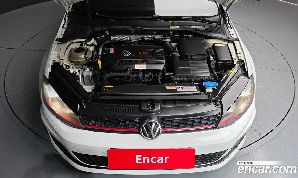 Volkswagen Golf 2016 2.0 Автомат в Москве № 199179, фото 1