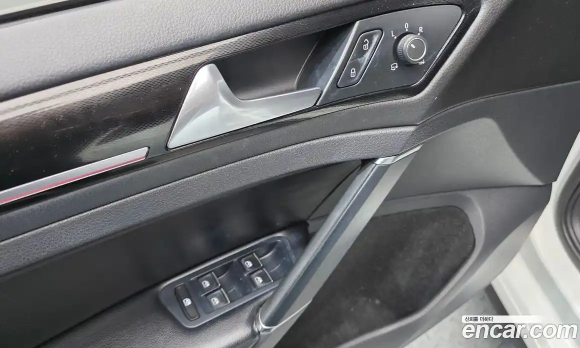 Volkswagen Golf 2016 2.0 Автомат в Москве № 199179, фото 19