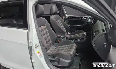 Volkswagen Golf 2016 2.0 Автомат в Москве № 199179, миниатюра 5