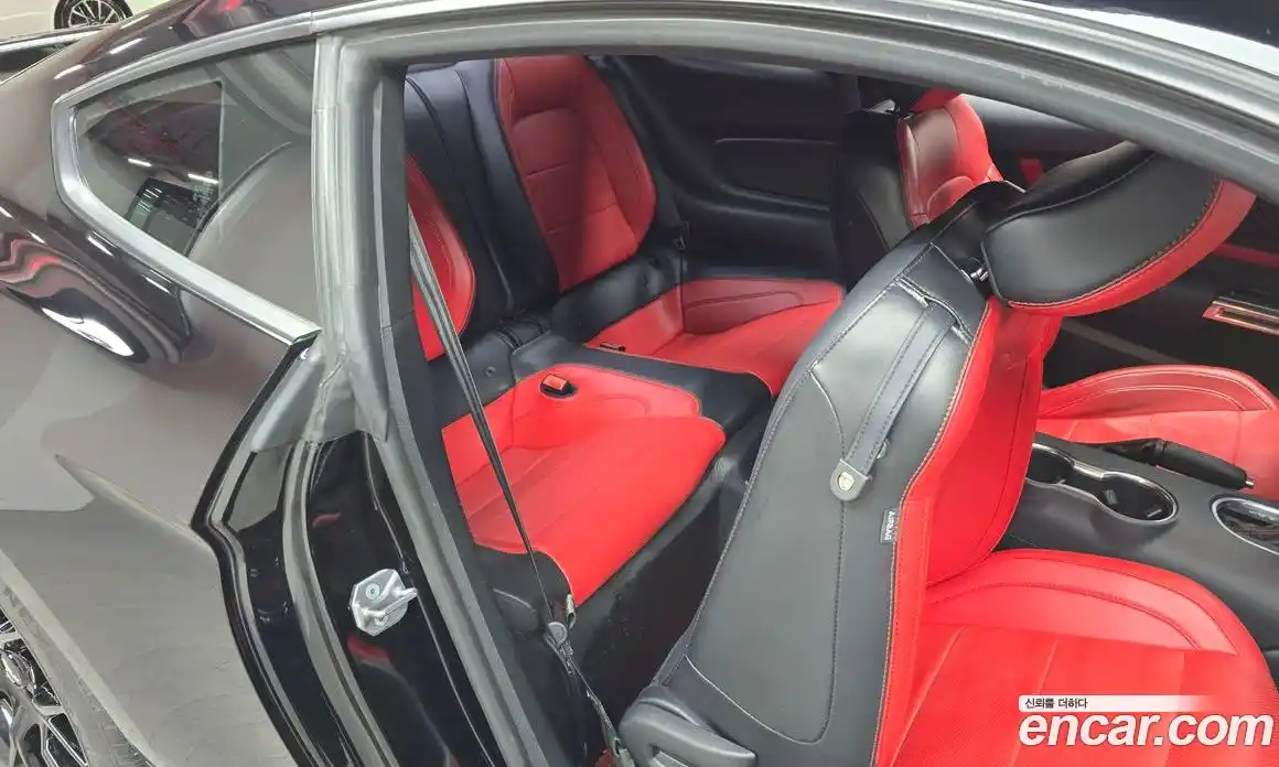 Ford Mustang 2019 2.3 Автомат в Москве № 199879, фото 16