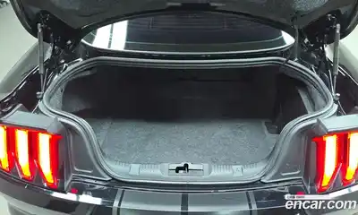 Ford Mustang 2019 2.3 Автомат в Москве № 199879, миниатюра 3