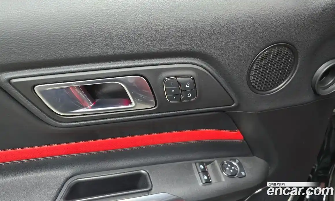 Ford Mustang 2019 2.3 Автомат в Москве № 199879, фото 6