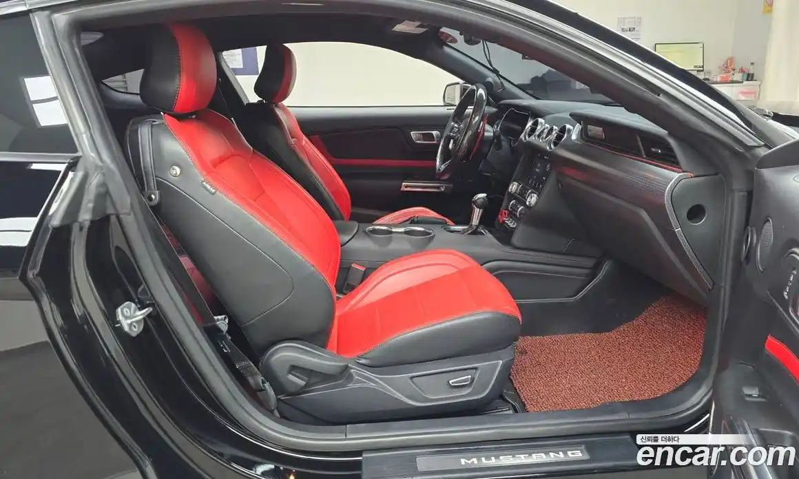 Ford Mustang 2019 2.3 Автомат в Москве № 199879, фото 10