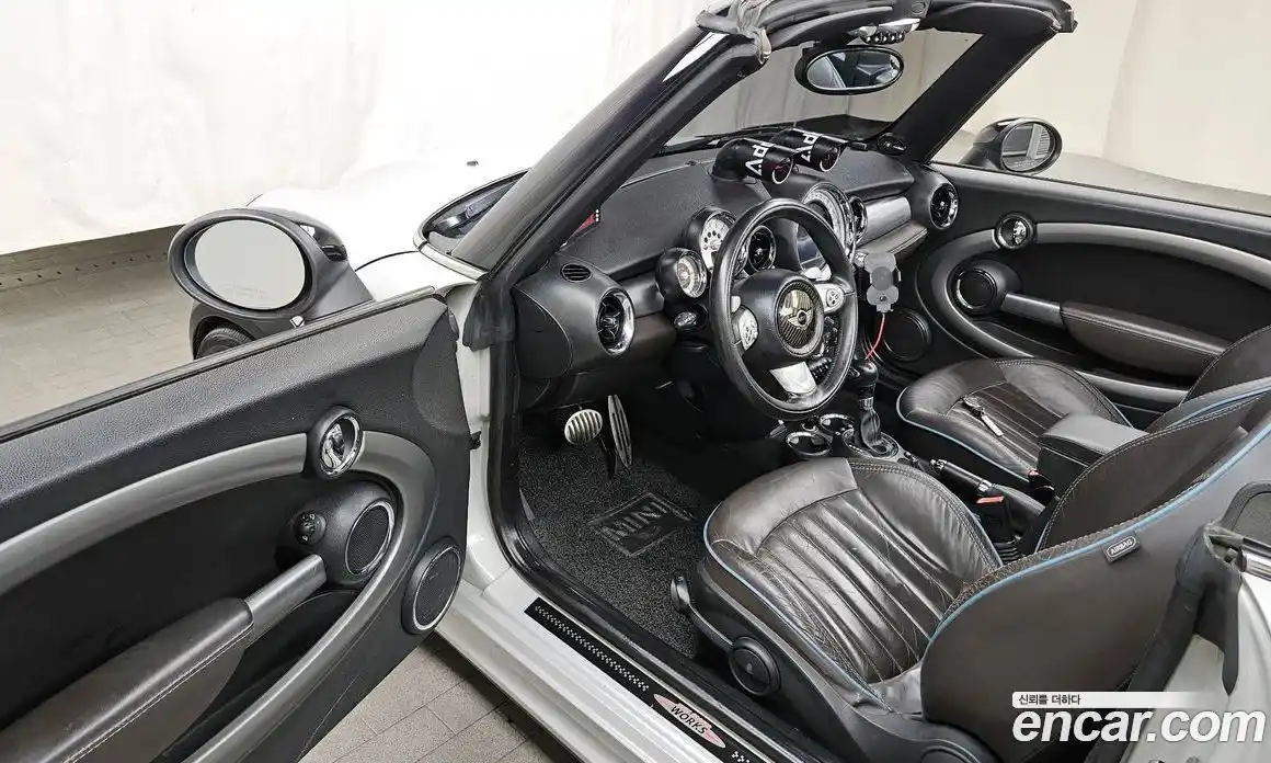 Mini Cooper Convertible 2013 1.6 Автомат в Москве № 199992, фото 12