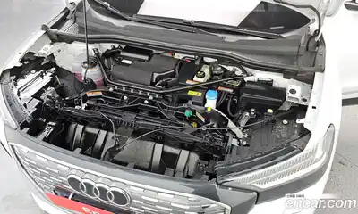 Audi Q4 e-tron 2022 0.2 Автомат в Москве № 204361, миниатюра 8