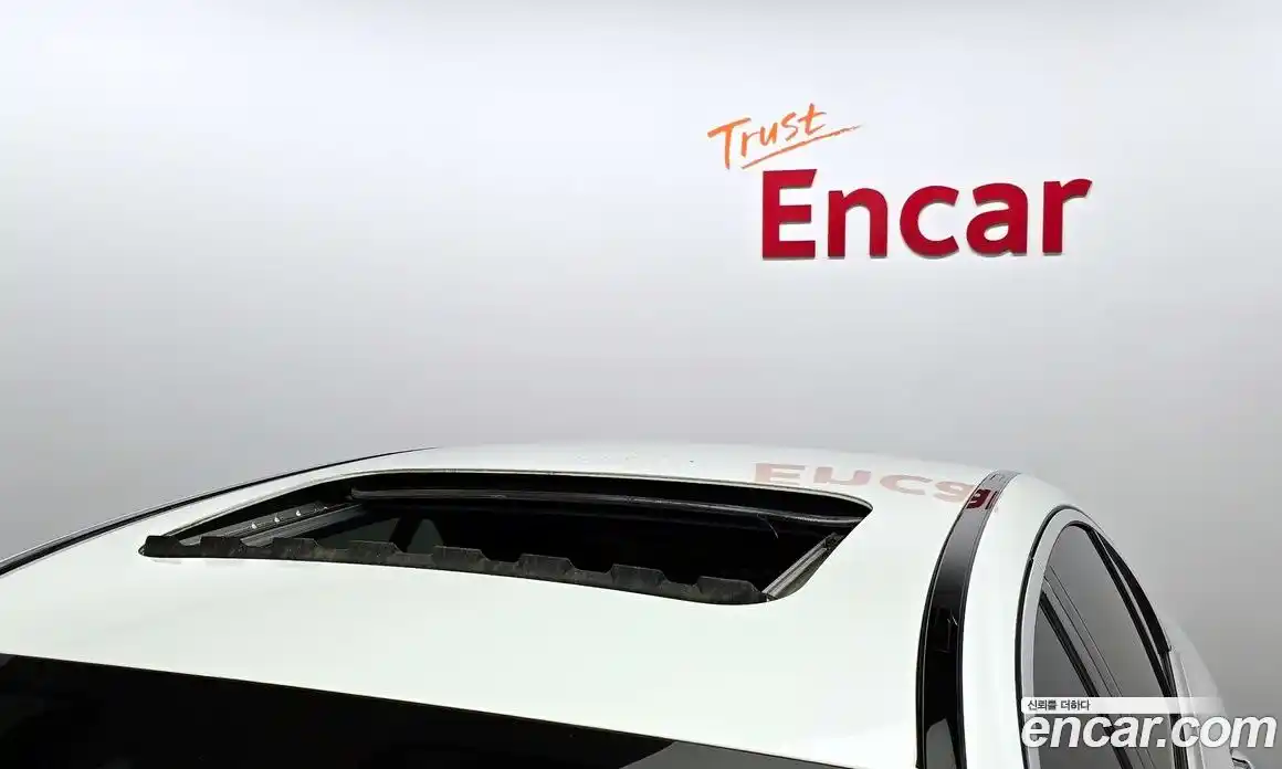 Mercedes-Benz E-Class 2020 2.0 Автомат в Москве № 205882, фото 16