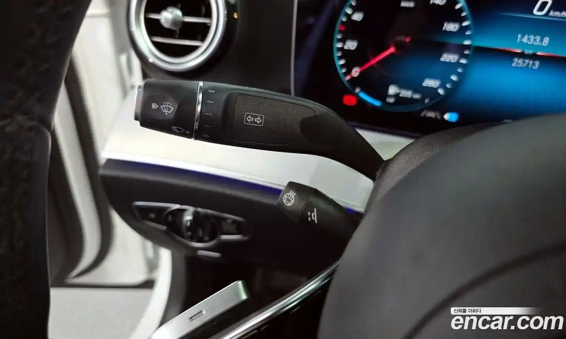 Mercedes-Benz E-Class 2020 2.0 Автомат в Москве № 205882, фото 17