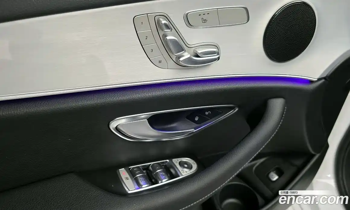 Mercedes-Benz E-Class 2020 2.0 Автомат в Москве № 205882, фото 10