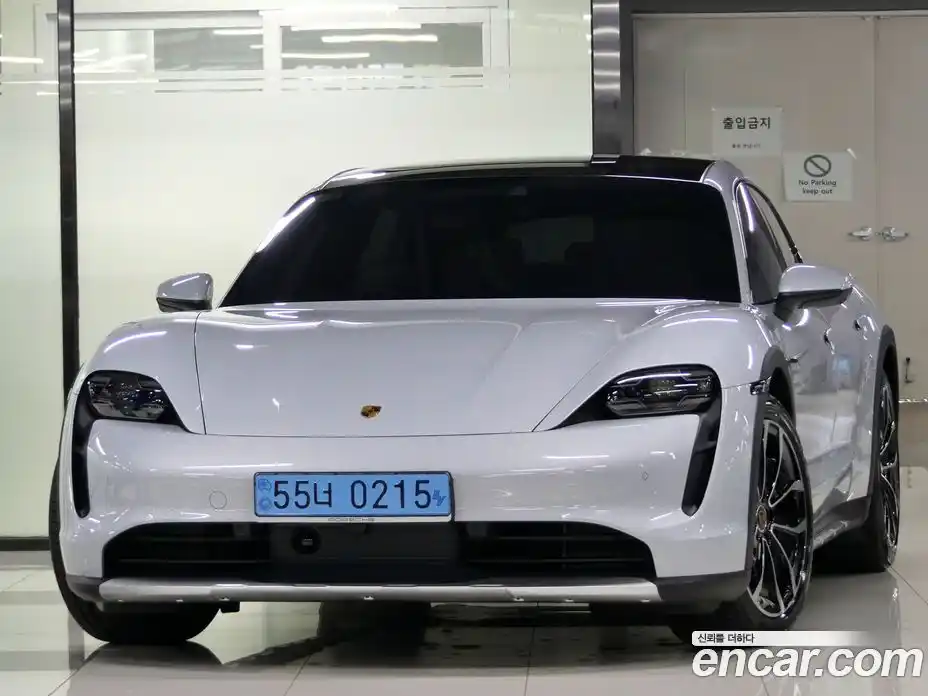 Porsche Taycan 2023 0.1 Автомат в Москве № 208188, фото 1