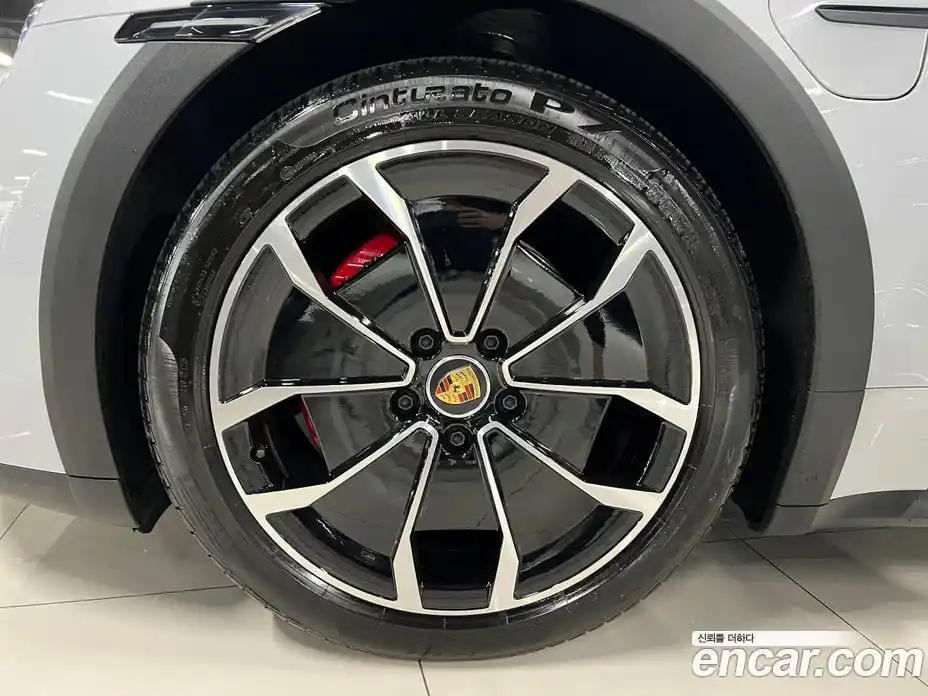 Porsche Taycan 2023 0.1 Автомат в Москве № 208188, фото 13