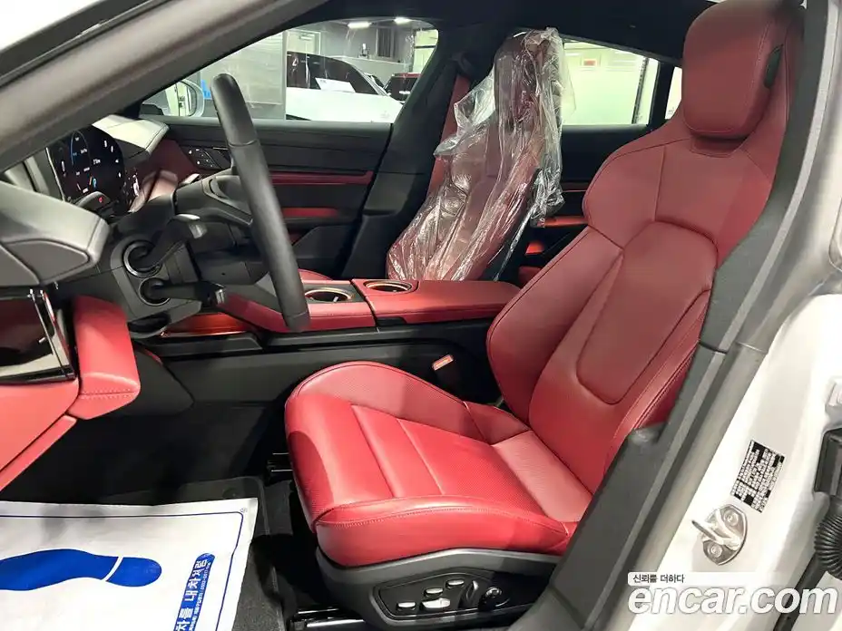 Porsche Taycan 2023 0.1 Автомат в Москве № 208188, фото 8