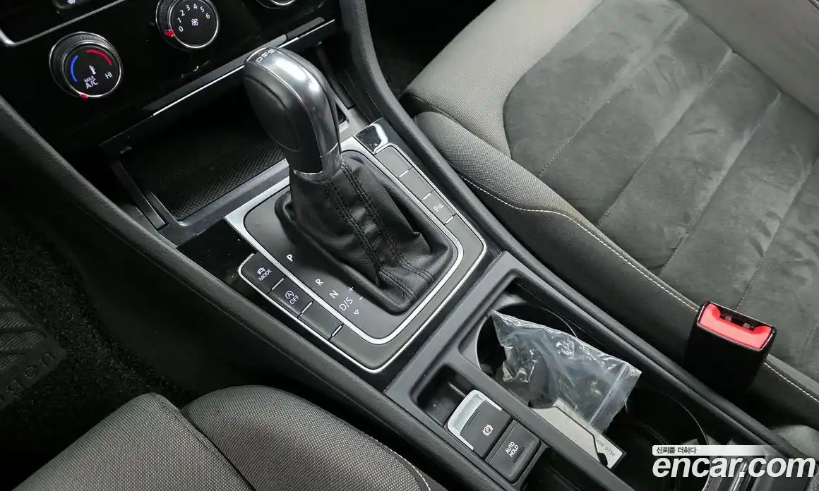 Volkswagen Golf 2013 1.6 Автомат в Москве № 210147, фото 14