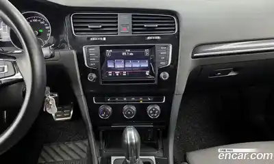 Volkswagen Golf 2013 1.6 Автомат в Москве № 210147, миниатюра 3