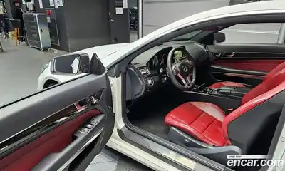 Mercedes-Benz E-Class, 2016